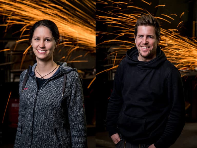 Schmied-Portraits vor Funkenregen